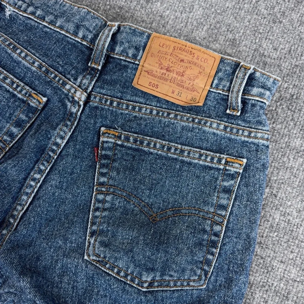 Vintage 90s Levis 505 Jeans Men 31 (FIT 30x30) Regular Straight Made in USA